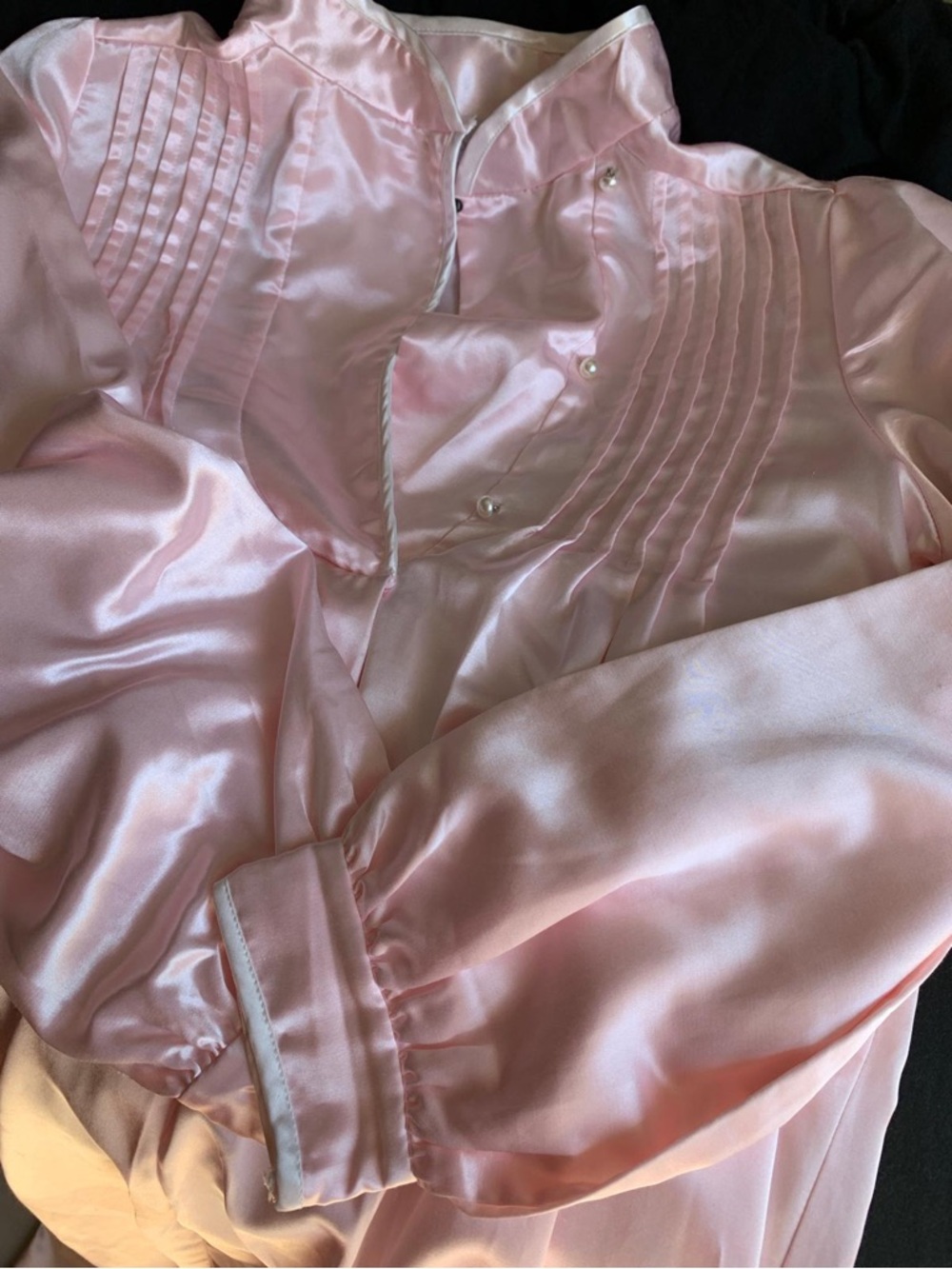 Vintage Barad & Co Light Pink Satin Pintuck Pajama Top - Picture 7 of 12